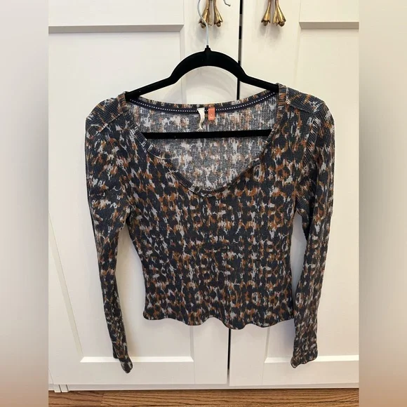 Anthropologie Pilcro Notched Waffle Top - Picture 3 of 5